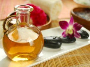 massage oils and stones
